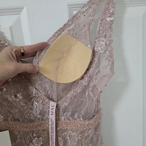 Mac Duggal Embroidered Floral Embellished A-line Gown New Size 4 - Picture 16 of 16